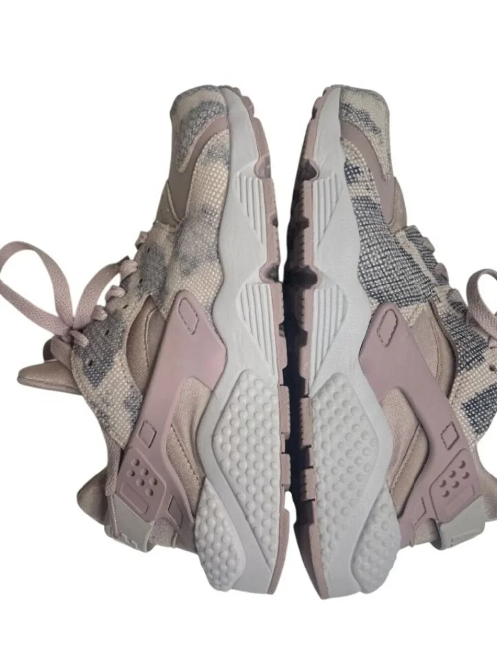Nike Air Huarache Pink Gray Snakeskin Print Womens Sneakers Size 7.5